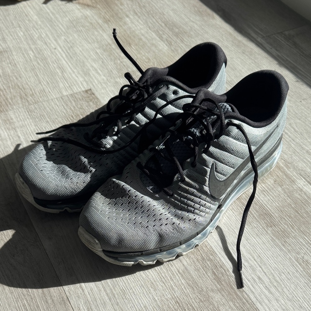 Nike Men’s Air Max 2017